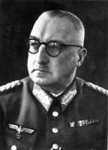 13  Generalmajor Hans Junck